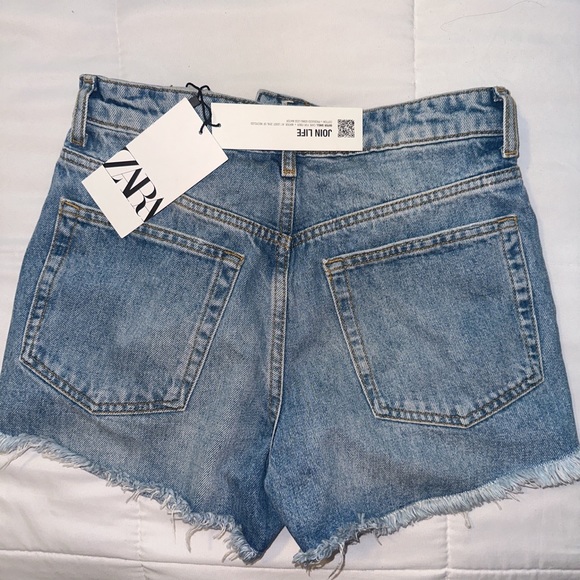 Brand New Zara Shorts - Picture 1 of 4